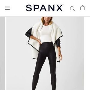 ⚫️ Faux Leather Fleece-Lined Leggings